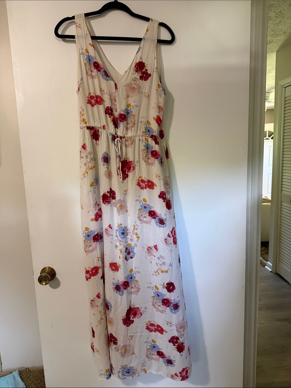Lucky Brand Cream Floral Maxi Dress with V-Neck